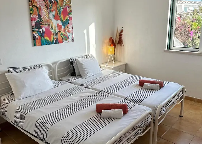 Paradise 아파트 *